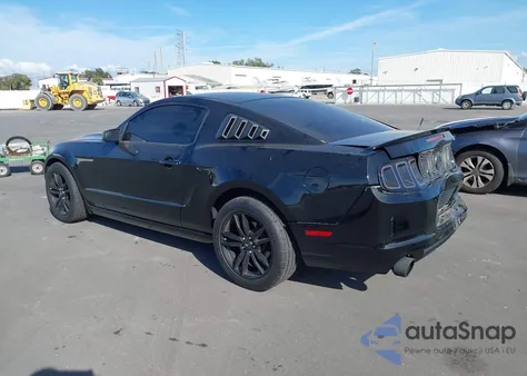 2013 Ford Mustang V6 z USA, uszkodzony, nr VIN 1ZVBP8AM6D5226425